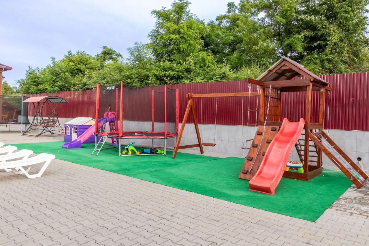 Ранчо Офре Solotvyno Exterior photo